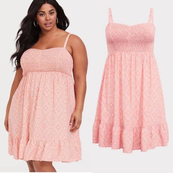 Torrid Diamond Challis Peach & White Skater Dress - Picture 2 of 10